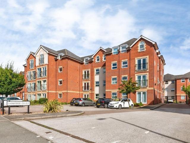 Flat for sale in Barton In Fabis, East Midlands