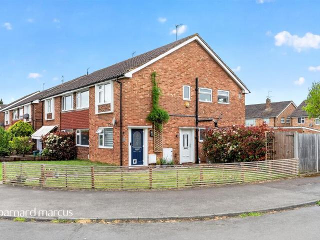 Flat for sale in West Ewell, Ewell