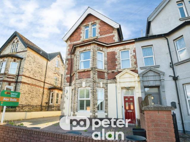 Flat for sale in Stow Hill, Wales
