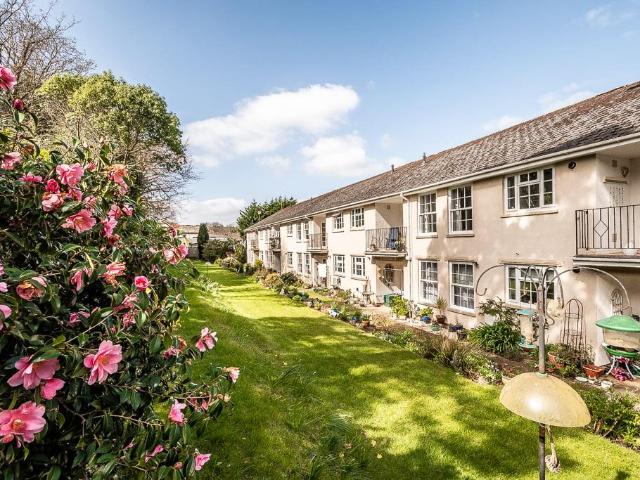 Flat for sale in Budleigh Salterton, Budlake