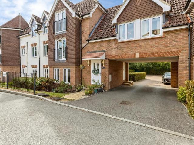 Flat for sale in Old Wivelsfield, Lewes