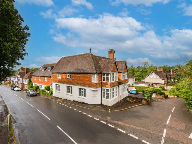Flat for sale in Cross In Hand, East Sussex