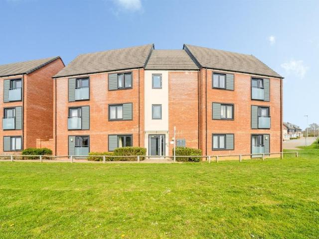 Flat for sale in Old Wolverton, Milton Keynes