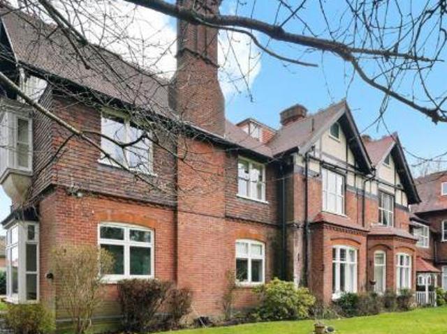 Flat for sale in Locksbottom, Greater London