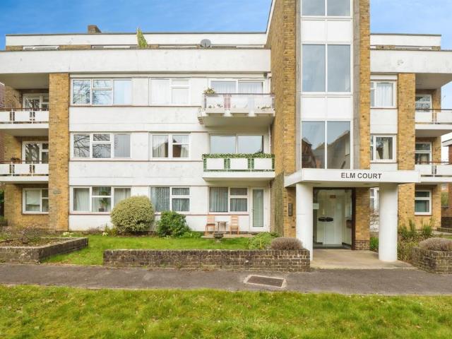 Flat for sale in Westwood Park, City Of Southampton