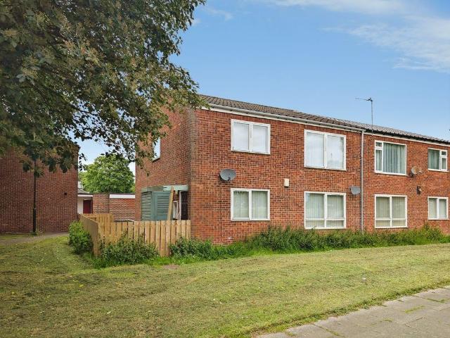 Flat for sale in Blakelaw, Tyne And Wear