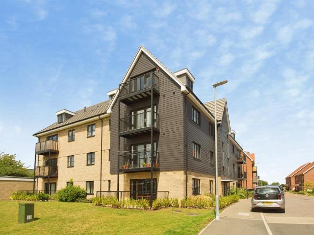 Flat for sale in Arrington, Cambridgeshire