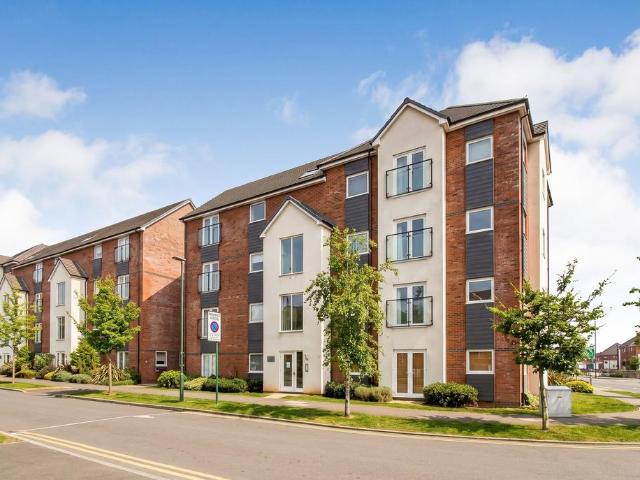 Flat for sale in Shirley, West Midlands