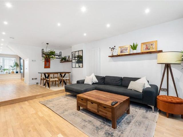 Flat for sale in Spitalfields, Whitechapel