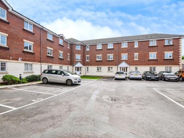 Flat for sale in Bradley Stoke