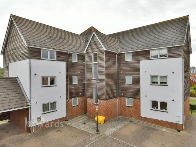 Flat for sale in St. Marys Island, Gillingham