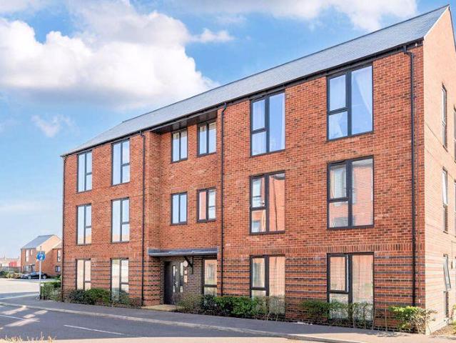 Flat for sale in Lee-on-the-solent, Lee-on-the-Solent
