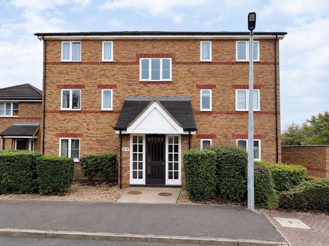 Flat for sale in Eastfield, Peterborough