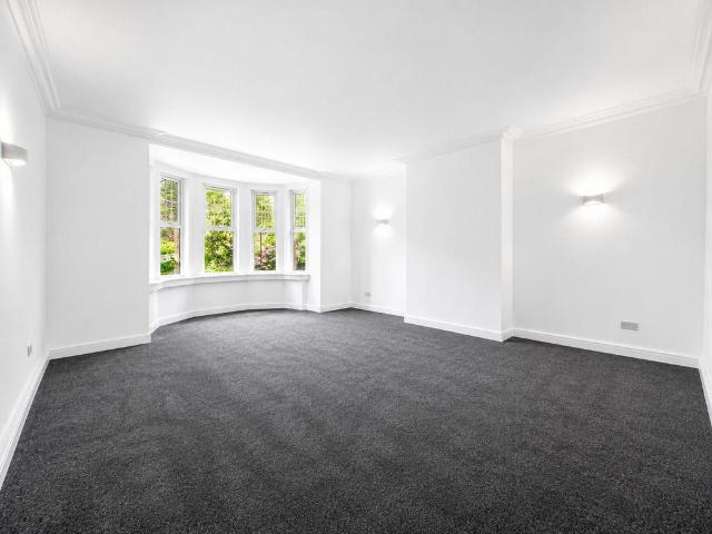 Flat for sale in Central, Heathlands