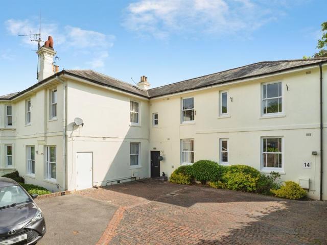 Flat for sale in Ferndale, Sandown Park