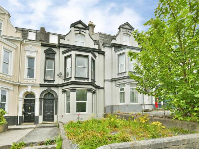 Flat for sale in Greenbank, Mount Wise