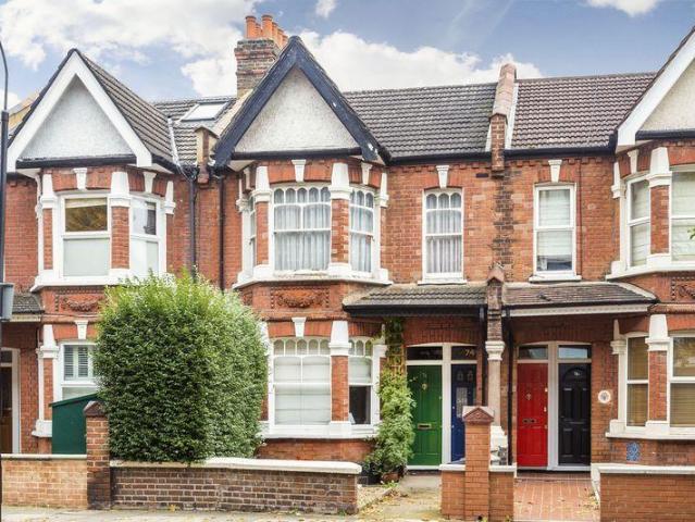 Flat for sale in Greater London