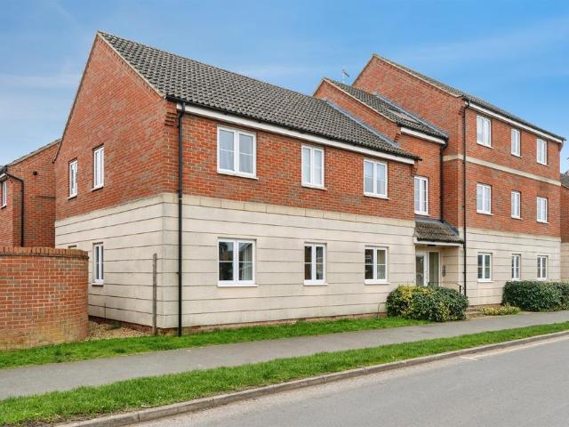 Flat for sale in Barway, Cambridgeshire