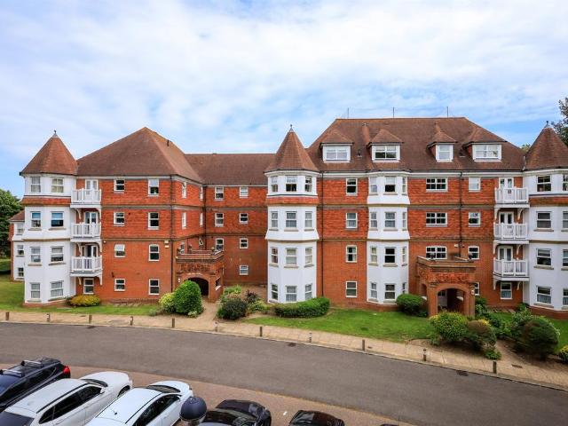Flat for sale in Upperton, Eastbourne