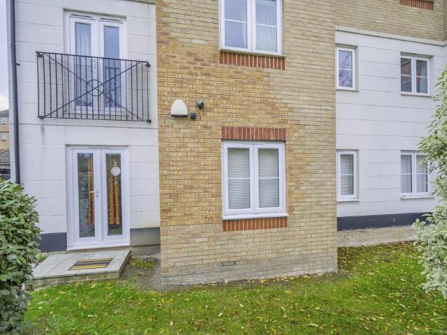 Flat for sale in Coleview, Kingsdown