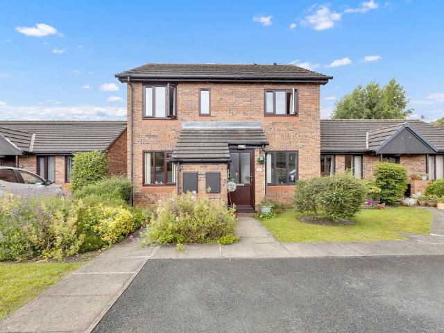 Flat for sale in Middlewich