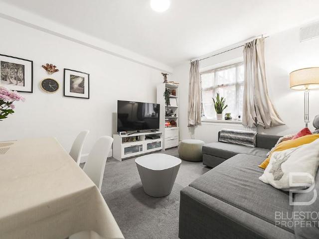 Flat for sale in Streatham, Isle Of Man