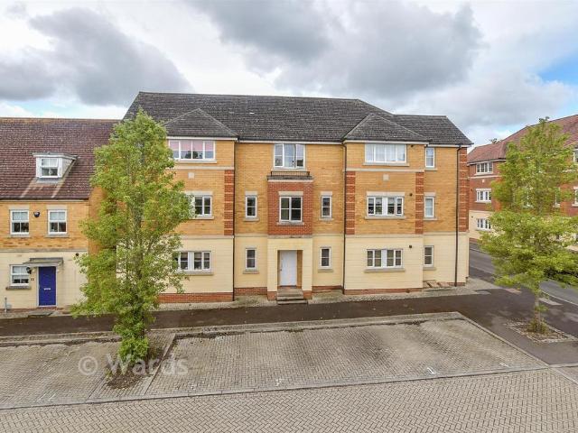 Flat for sale in Repton Manor, Bridgefield