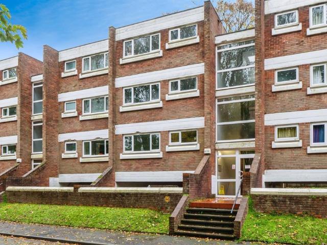 Flat for sale in Banister's Park, Isle Of Man