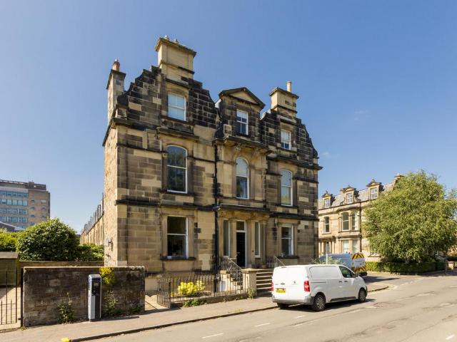 Flat for sale in Merchiston, Scotland
