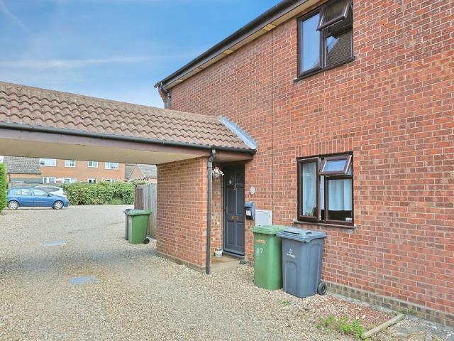 Flat for sale in East Tuddenham, Norfolk