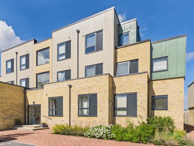 Flat for sale in Arrington, Cambridgeshire