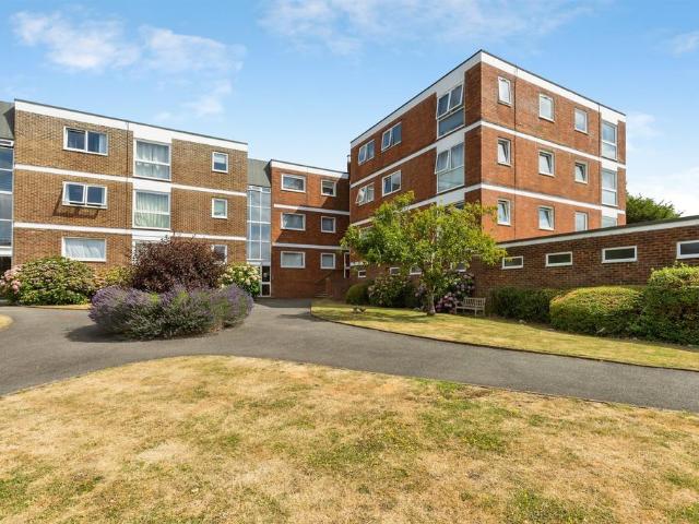 Flat for sale in World's End, Perryfields