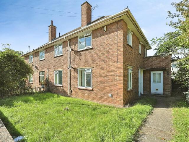 Flat for sale in West Earlham, Norwich