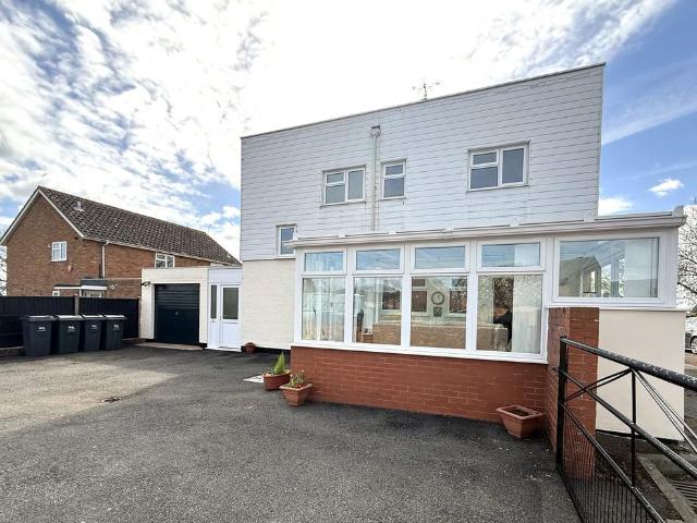 Flat for sale in Forthampton, Worcestershire