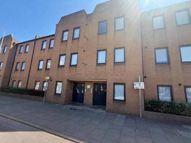 Flat for sale in Peterborough