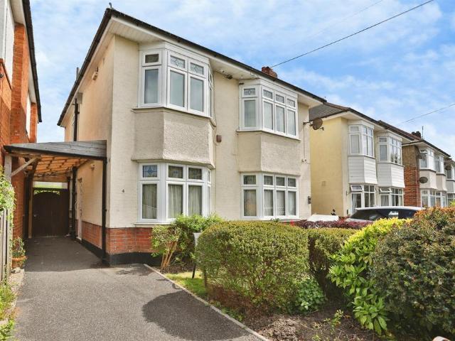 Flat for sale in Bournemouth