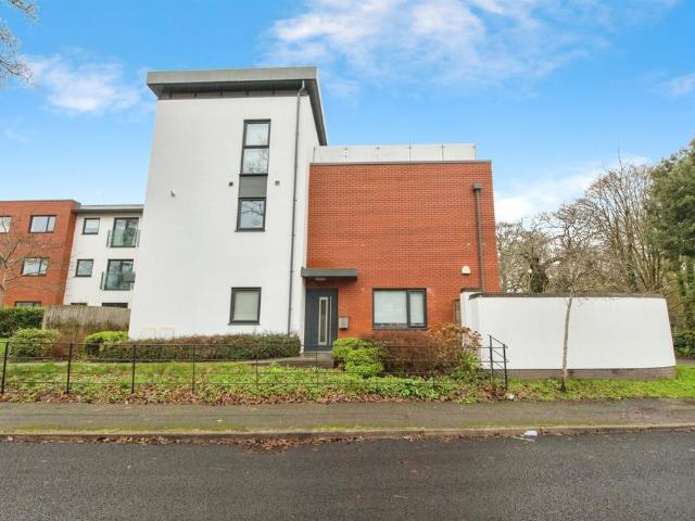 Flat for sale in Watergate, Devon