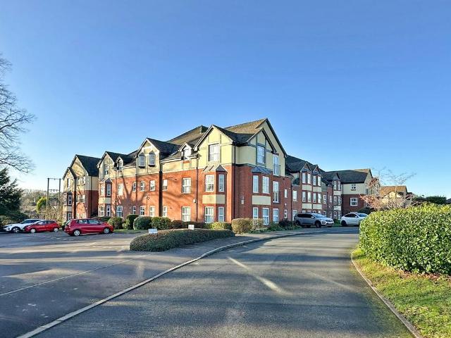Flat for sale in Great Chatwell, Staffordshire