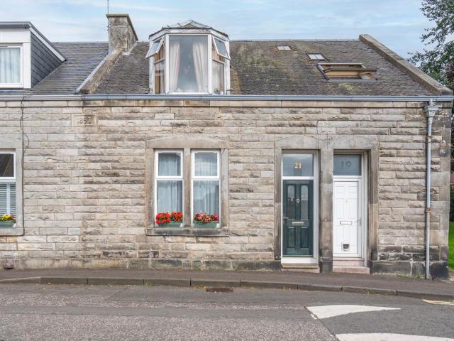 Flat for sale in Pittencrieff, Dunfermline