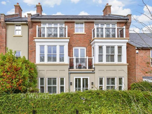 Flat for sale in Kings Hill, Tonbridge and Malling