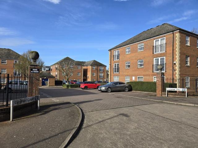 Flat for sale in Semilong, Northampton