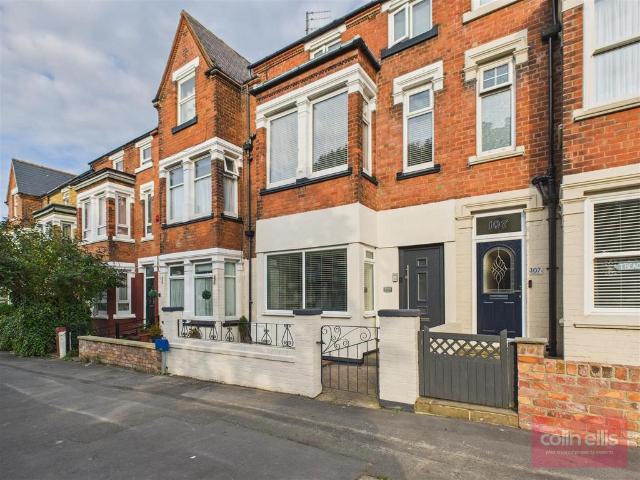 Flat for sale in Scalby Mills, Kepwick