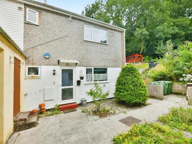 Flat for sale in Mount Wise