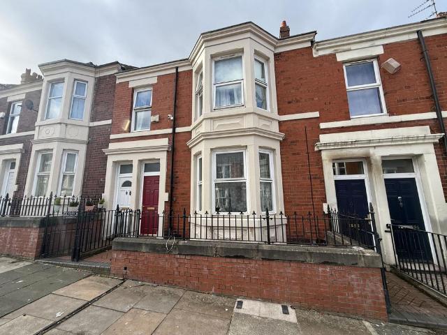Flat for sale in Cowgate, Fenham