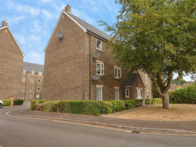 Flat for sale in Norton Fitzwarren, Somerset