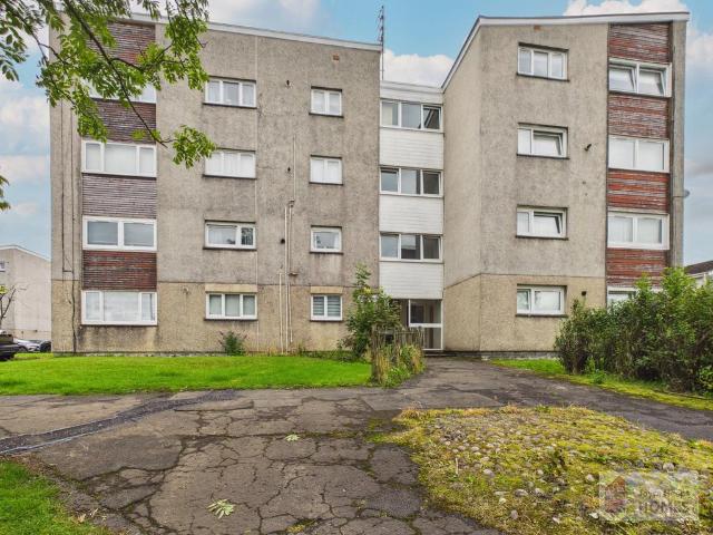 Flat for sale in Crosshouse, Barassie