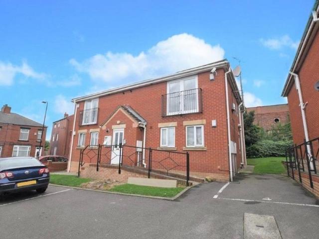 Flat for sale in Oakwell, South Yorkshire