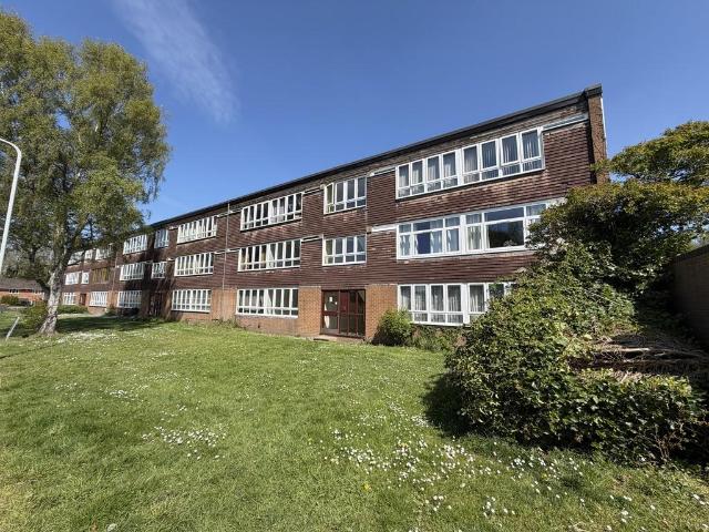 Flat for sale in Tettenhall, West Midlands