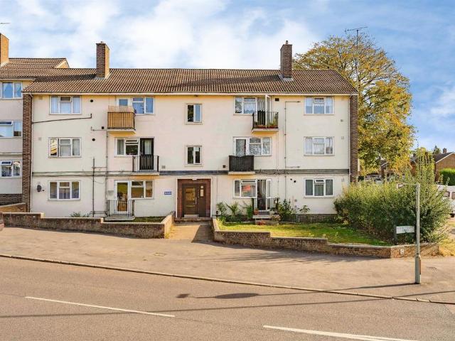 Flat for sale in Hemel Hempstead, Dacorum