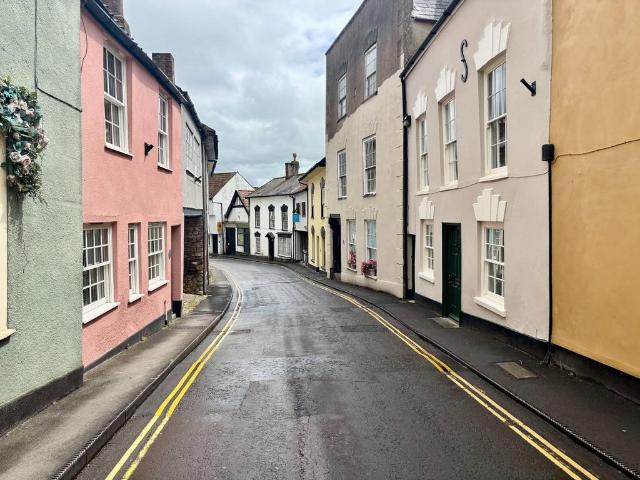 Flat for sale in Axbridge, Somerset